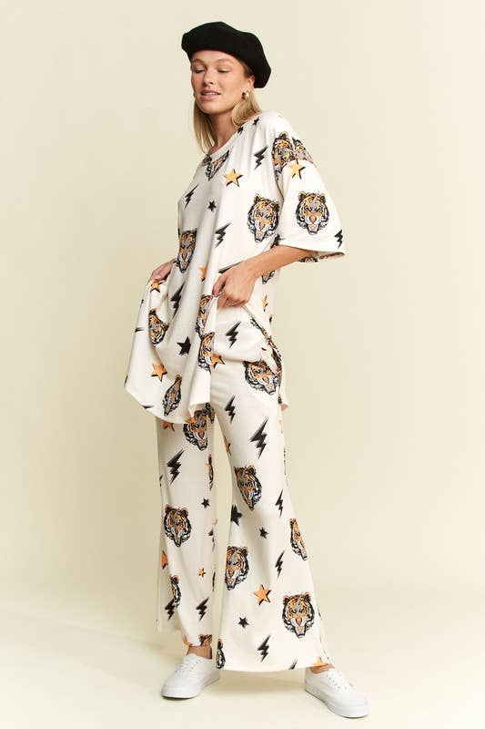 TIGER PRINT LOUNGE SET