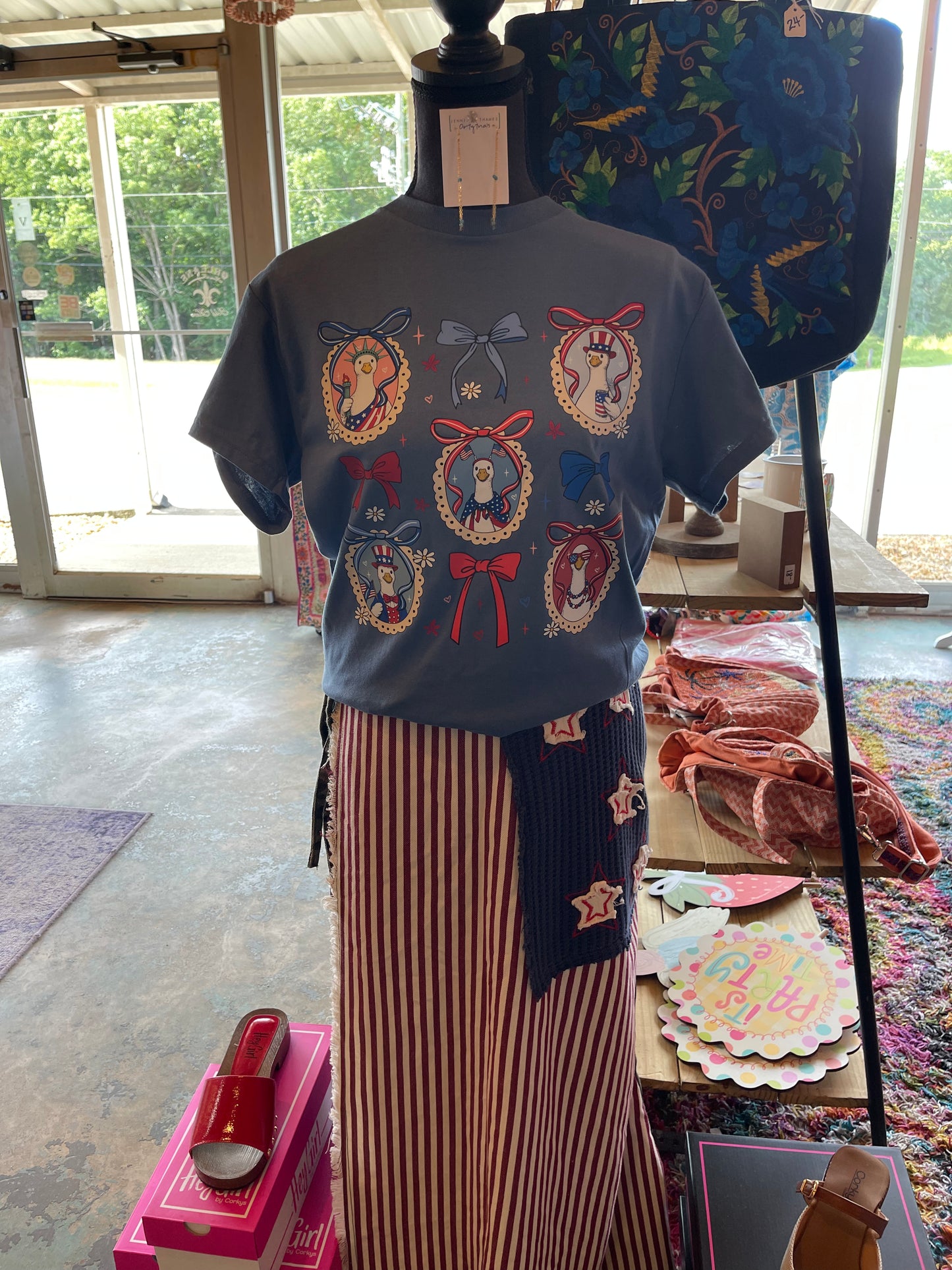 TEE of the Day- Patriotic Bows!