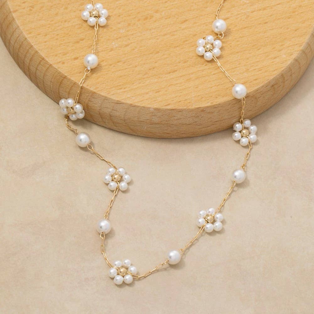 Station Pearl Beaded Flowers Chain Necklace
