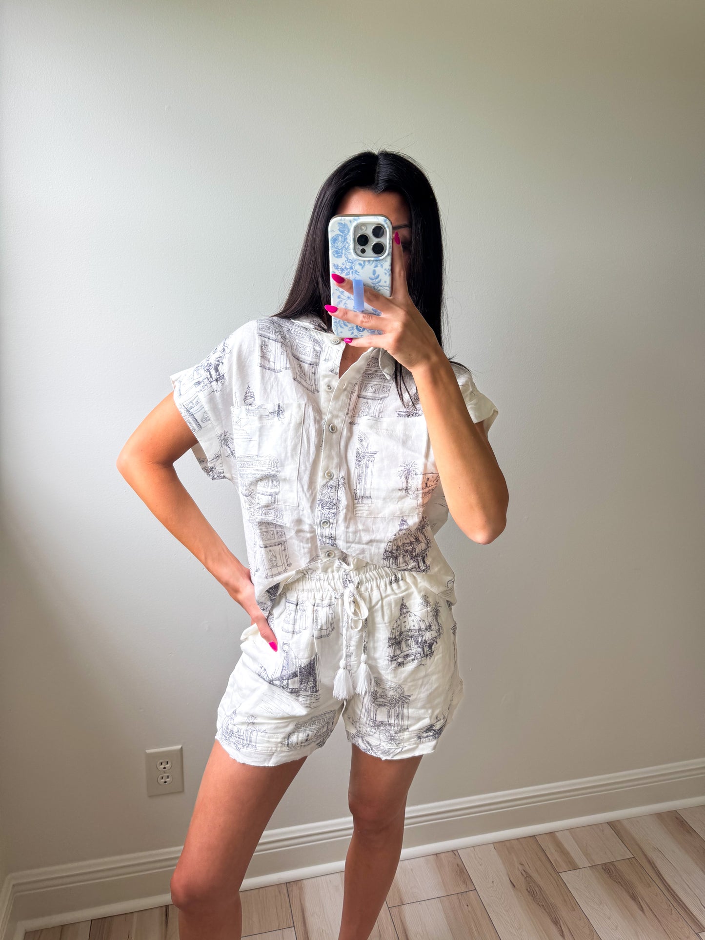 Parisian Days Linen Short Set