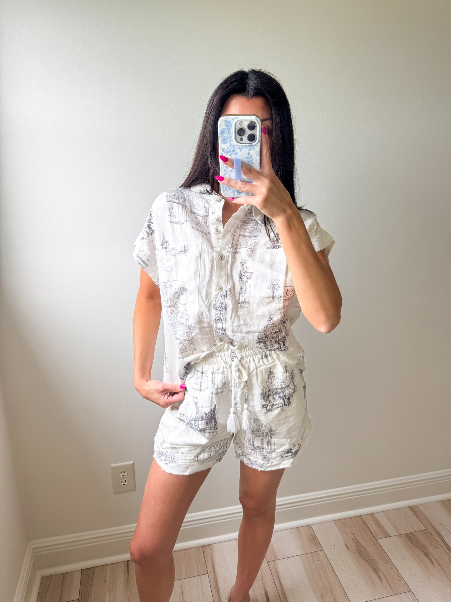 Parisian Days Linen Short Set